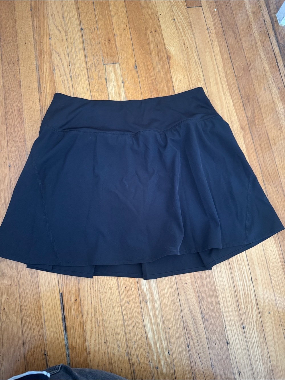 Single stitch tennis skirt